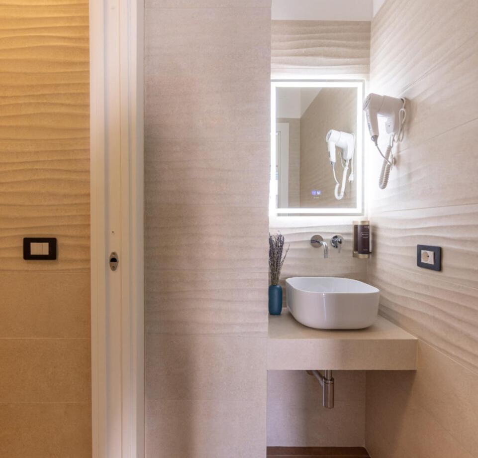 Armony Luxury Suites คาตาเนีย ภายนอก รูปภาพ